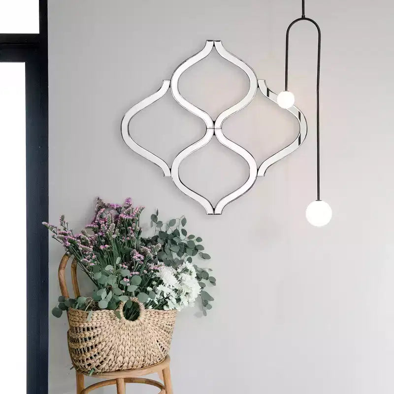 Espejo de pared decorativo biselado plateado con celosía: geométrico, entrelazado, no requiere montaje, marco de madera, para colgar en la pared