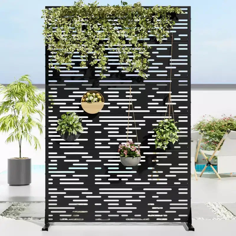Jardinera de metal negro de 72 pulgadas de alto por 47 pulgadas de ancho con enrejado y pantalla de privacidad para patio de café, jardín y balcones