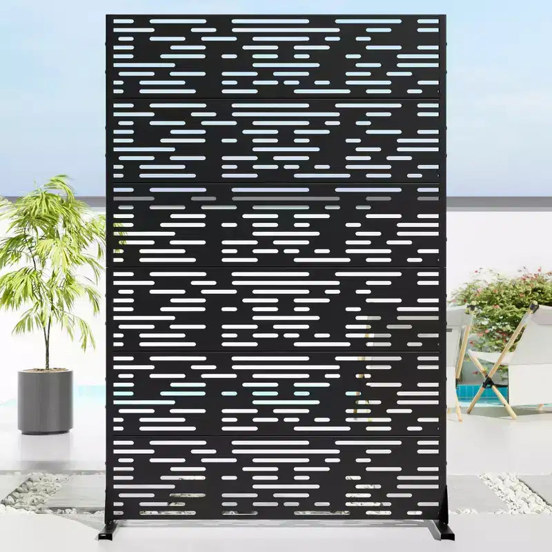 Jardinera de metal negro de 72 pulgadas de alto por 47 pulgadas de ancho con enrejado y pantalla de privacidad para patio de café, jardín y balcones
