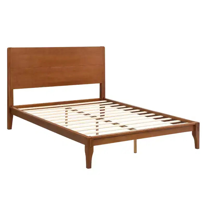 Cama de plataforma de bambú moderna de mediados de siglo con cabecero y soporte metálico