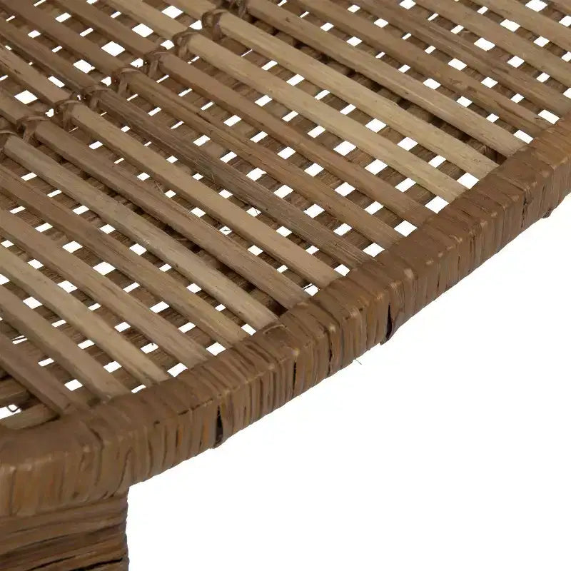 Sillón de ratán natural: Estructura de hierro forjado, no requiere montaje, limpiar con paño seco, uso para adultos