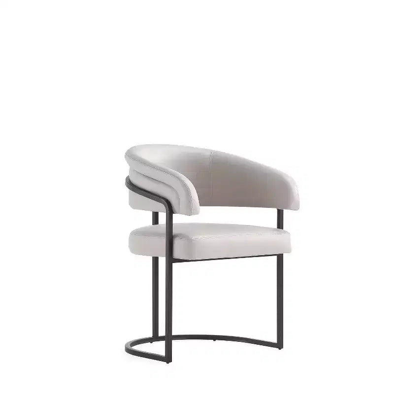 Silla de comedor moderna tapizada en piel sintética
